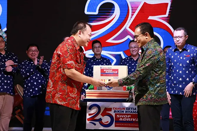 25 Tahun Setia Bikin Nyaman, Shop & Drive Rayakan Ulang Tahun Bersama Para Franchisee dan Stakeholders Lainnya