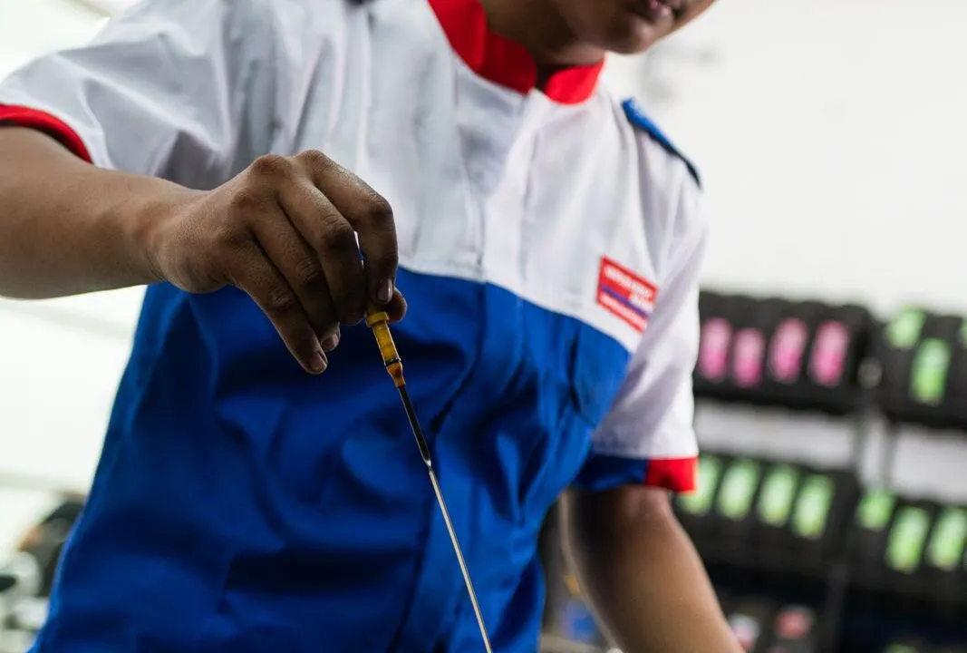 Ini Akibatnya Kalau Jarang Ganti Oli Kendaraan!
