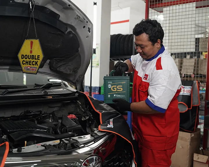 Shop & Drive Resmi <br> Milik Astra Otoparts